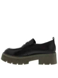 Mocassins en cuir noir coupe bateau à semelle type boots kakie sans fermeture