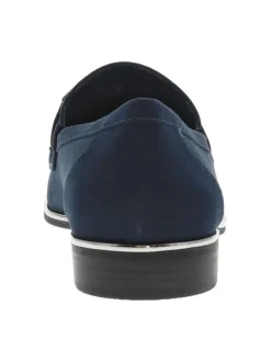 Mocassins marine à semelle noire avec talon décroché bas et boucle décorative