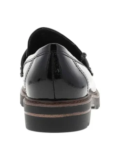 Mocassins noirs vernis à semelle plate avec un bijou à l'avant