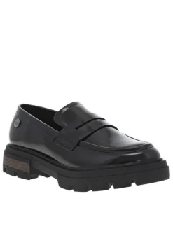 Mocassins noir vernis à talon décroché bas avec bijou argenté logotypé