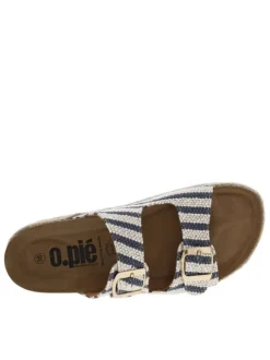 Mules bleues et blanches avec deux boucles à ardillon dorées