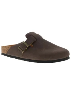 Mules chocolat avec un talon plat et pourvues d'une boucle à ardillon