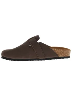 Mules chocolat avec un talon plat et pourvues d'une boucle à ardillon