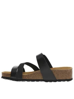 Mules en cuir noires à talon compensé avec une boucle à ardillon