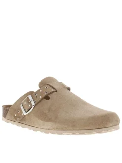 Mules en cuir taupe style sabot avec une boucle à ardillon et clous décoratifs