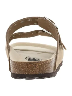 Mules en cuir taupe à talon plat et boucles à ardillon argentées