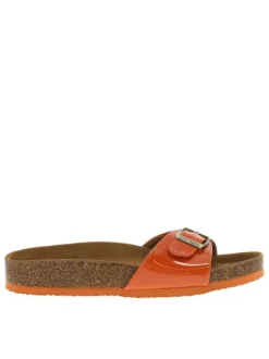 Mules Opaline oranges vernis avec logo embossé sur le côté et aspect liège