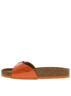Mules Opaline oranges vernis avec logo embossé sur le côté et aspect liège