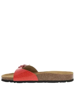 Mules rouges avec une boucle à ardillon et une semelle intérieure en cuir nubuck