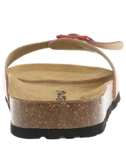 Mules rouges avec une boucle à ardillon et une semelle intérieure en cuir nubuck