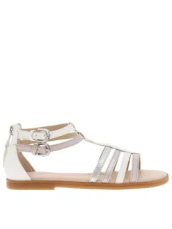 Nu-pieds blancs à semelle plate beige et à boucles à ardillon argentées