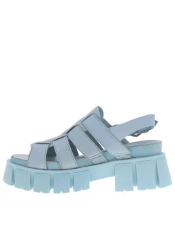 Nu-pieds ciel en cuir avec semelle chunky et boucle à ardillon