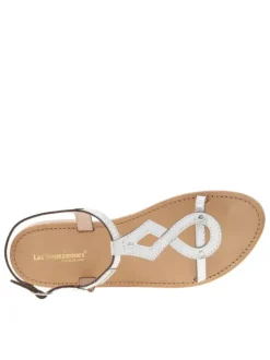 Nu-pieds en cuir argenté pailletté à boucle à ardillon et talon décroché bas