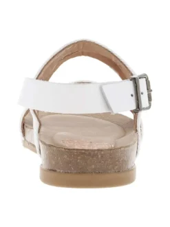 Nu-pieds en cuir blancs à talon plat avec semelle marron et strass brillants