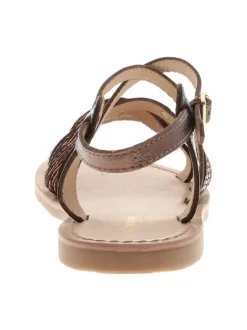 Nu-pieds en cuir chocolat à semelle plate et à boucle à ardillon