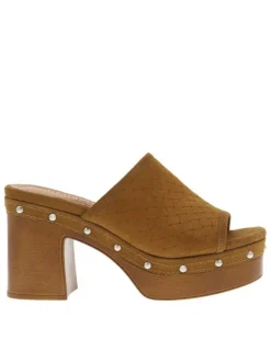 Nu-pieds en cuir nubuck tressé caramel à semelle aspect boisé et talon haut