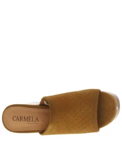 Nu-pieds en cuir nubuck tressé caramel à semelle aspect boisé et talon haut