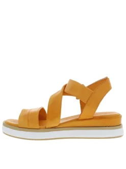 Nu-pieds en cuir orange avec talon semi-compensée et bande auto-agrippante