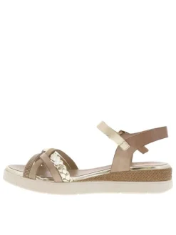 Nu-pieds en cuir taupe à talon compensé bas avec boucle à ardillon dorée
