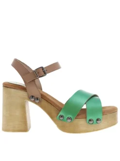 Nu-pieds en cuir verts avec un talon décroché haut style sabot