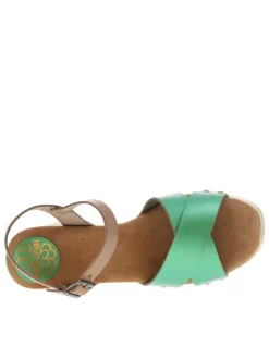 Nu-pieds en cuir verts avec un talon décroché haut style sabot