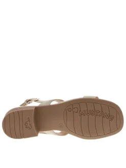 Nu-pieds ivoire avec une boucle à ardillon et un talon décroché bas