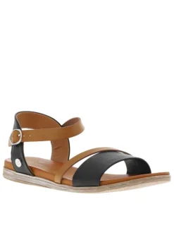 Nu-pieds noirs et marron avec détails métalliques argentés et boucle à ardillon