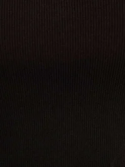 Nu-pieds noirs à semelle décrochée bas avec une boucle à ardillon