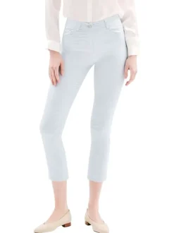 Pantacourt en coton ciel uni avec une coupe slim muni d'un zip et d'un bouton