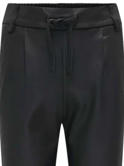 Pantalon noir uni avec une coupe slim et un lien de serrage à l'avant