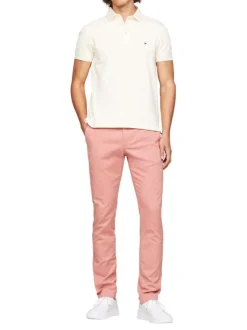 Pantalon Bleeker en coton rose uni avec une coupe chino et poches arrières