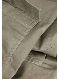 Pantalon Cargo kaki uni avec une coupe regular fit et des poches latérales