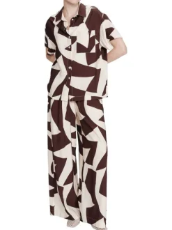 Pantalon chino chocolat et écru avec des motifs et une coupe flare