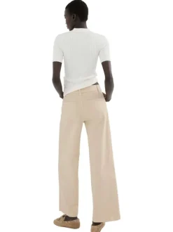 Pantalon chino en coton beige uni pourvu d'une coupe droite