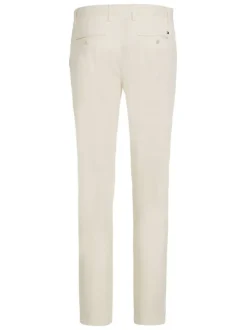 Pantalon chino en coton biologique mélangé écru uni avec une coupe slim