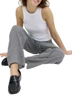 Pantalon Chino en coton biologique noir à carreaux pourvu d'une coupe droite
