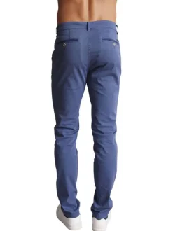 Pantalon chino en coton bleu indigo uni à coupe regular fit avec des passants