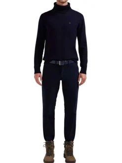 Pantalon chino en coton bleu marine uni avec une coupe regular fit
