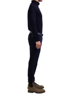 Pantalon chino en coton bleu marine uni avec une coupe regular fit