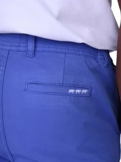 Pantalon chino en coton bleu uni avec une coupe ajustée et une taille élastiquée