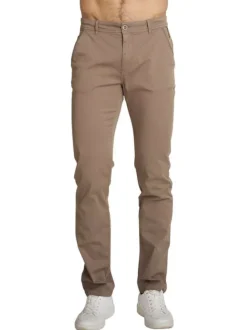 Pantalon chino en coton brun uni avec une coupe ajustée et une taille basse
