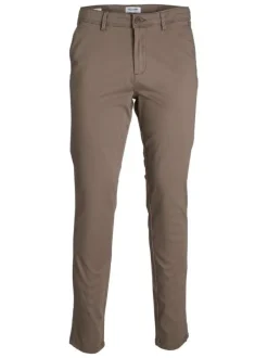 Pantalon chino en coton marron avec 4 poches et une coupe slim