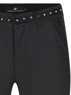 Pantalon chino en coton noir uni avec une coupe slim et des passants