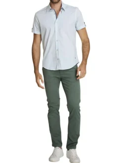 Pantalon chino en coton vert uni avec une coupe ajustée et une taille basse