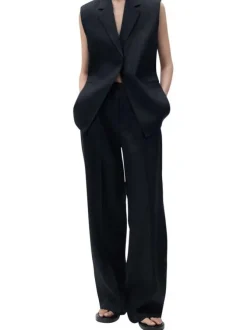 Pantalon chino en lin noir uni avec une coupe droite et des passants
