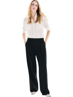 Pantalon chino noir uni avec une coupe ample et une taille élastiquée