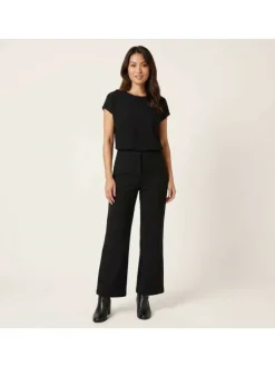 Pantalon chino noir uni avec une coupe bootcut et une fermeture zippée