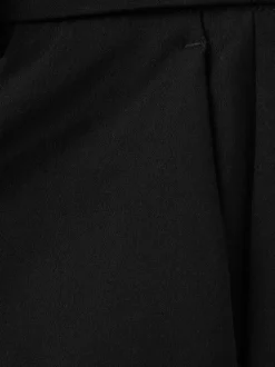 Pantalon chino 7/8 noir uni avec une coupe droite et 4 poches