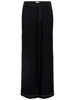 Pantalon chino noir uni pourvu d'une coupe bootcut et d'une taille élastiquée