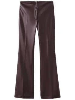 Pantalon Chino prune coupe bootcut pourvu d'une fermeture à crochets